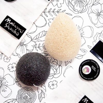 bot-rua-mat-charcoal-konjac-cleansing-puff-the-face-shop-5 bot-rua-mat-charcoal-konjac-cleansing-puff-the-face-shop-5
