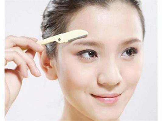 dao-cao-chan-may-folding-eyebrow-trimmer-14 dao-cao-chan-may-folding-eyebrow-trimmer-14