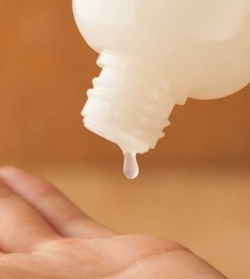 nuoc-hoa-hong-lam-sang-da-innisfree-whitening-pore-skin-10 Nước hoa hồng trắng da Innisfree Whitening Pore Skin
