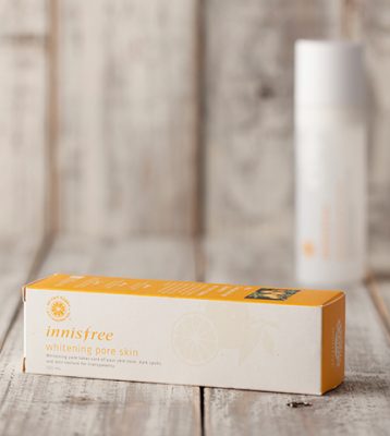 nuoc-hoa-hong-lam-sang-da-innisfree-whitening-pore-skin-3 nuoc-hoa-hong-lam-sang-da-innisfree-whitening-pore-skin-3