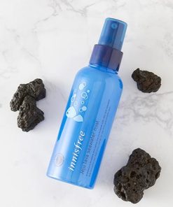 xit khoang duong am innisfree jeju lava seawater mist 8