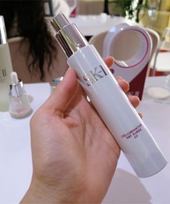 kem chong nang sk ii cellumination day surge uv spf30 pa 2