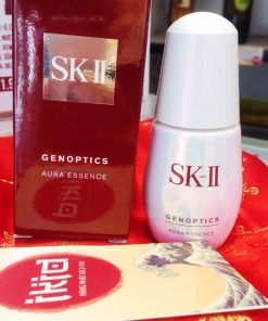 serum lam trang da sk ii genoptics aura essence 8