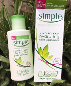 kem duong am Simple Kind To Skin Hydrating Light Moisturiser 10