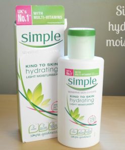 kem duong am Simple Kind To Skin Hydrating Light Moisturiser 2