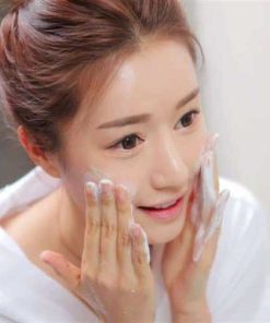 phan rom perfect purity after shower deodorant body powder 2