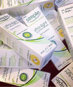 kem duong am simple ultra light gel moisturizer 6