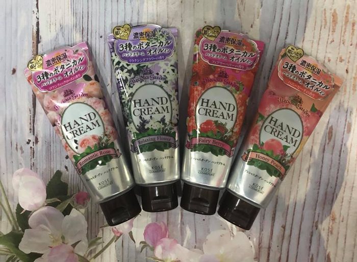 kem duong da tay kose hand cream precious garden 6
