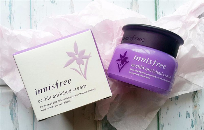 kem duong trang va chong lao hoa innisfree jeju orchid enriched cream 6