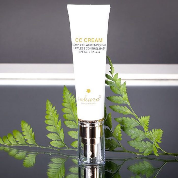 kem trang diem sakura cc cream flawless control base 8