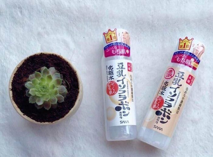 Nước hoa hồng SANA Nameraka Isoflavone Facial Milky Lotion
