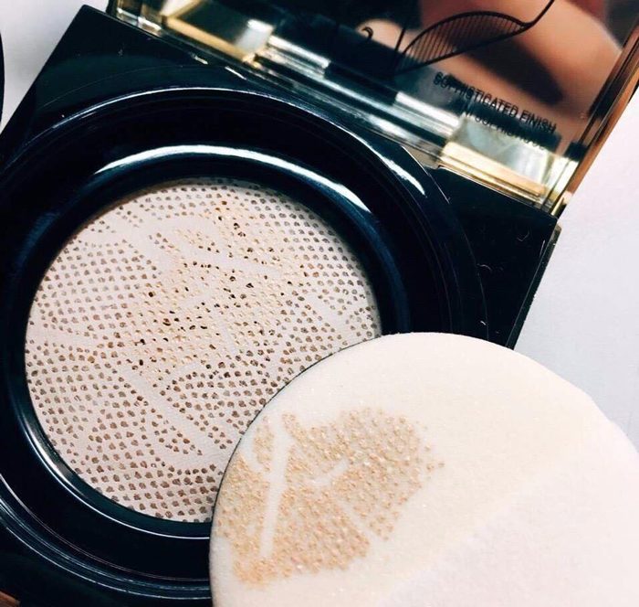 Phấn tươi YSL Touche Éclat Water Compact Foundation