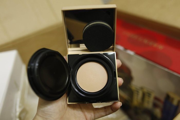 Phấn tươi YSL Touche Éclat Water Compact Foundation
