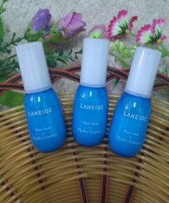 tinh chat duong am cap nuoc laneige awater bank hydro essence 9