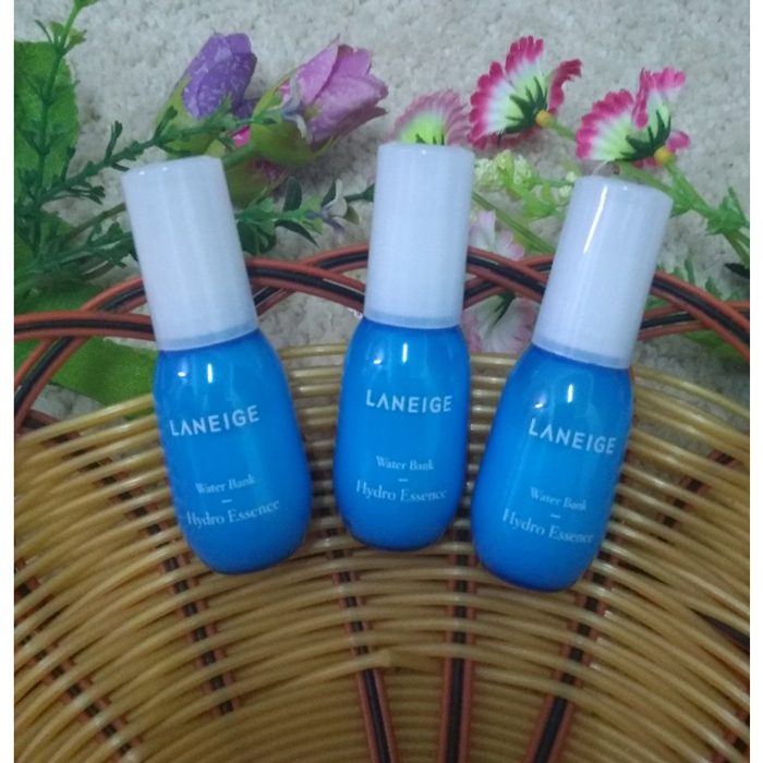 tinh chat duong am cap nuoc laneige awater bank hydro essence 9