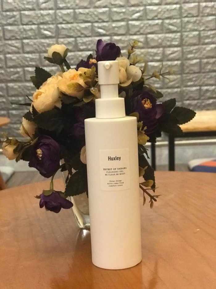 Gel rửa mặt HUXLEY Secret Of Sahara Cleansing Gel – Be Clean, Be Moist