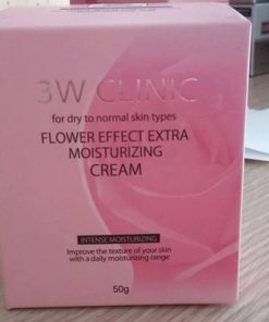 kem duong 3w clinic flower effect extra moisturizing cream 1