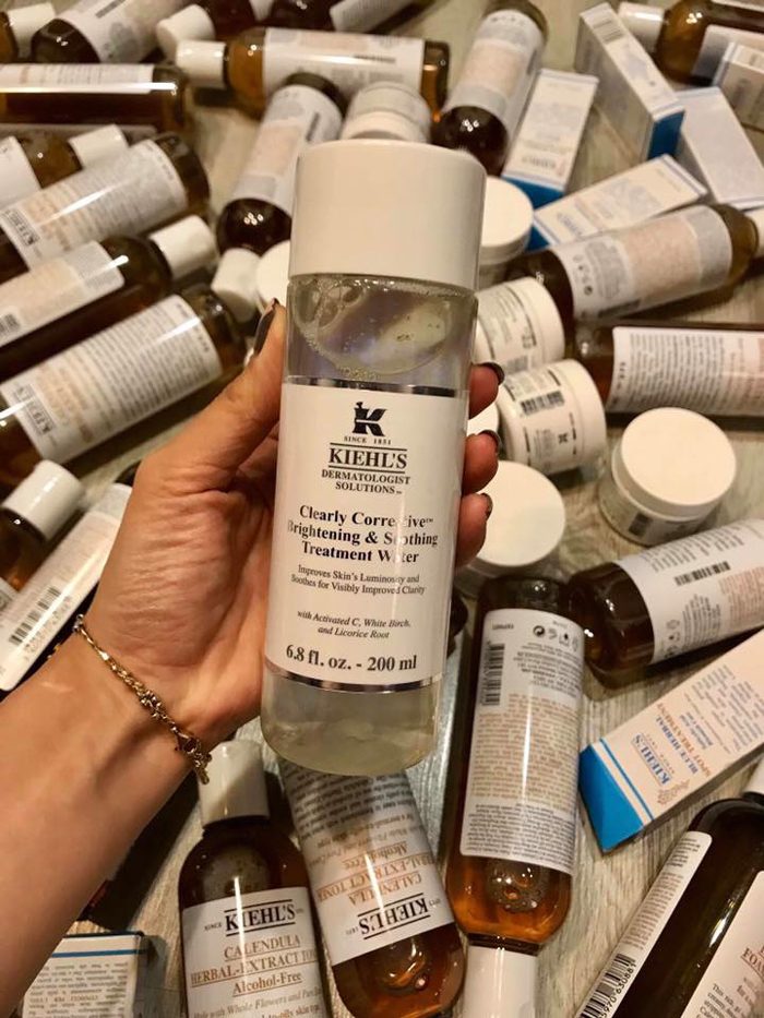 Nước thần Kiehl’s Clearly Corrective™ Brightening & Soothing Treatment Water