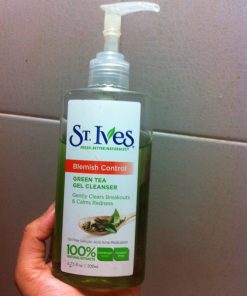 sua rua mat cho da dau mun st ives clarifying clarifiant green tea cleanser 5