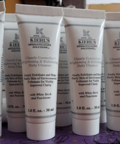 Sữa rửa mặt KIEHL'S Clearly Corrective™ Brightening & Exfoliating Daily Cleanser