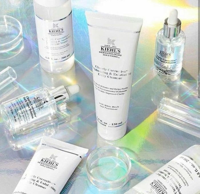 Sữa rửa mặt KIEHL’S Clearly Corrective™ Brightening & Exfoliating Daily Cleanser