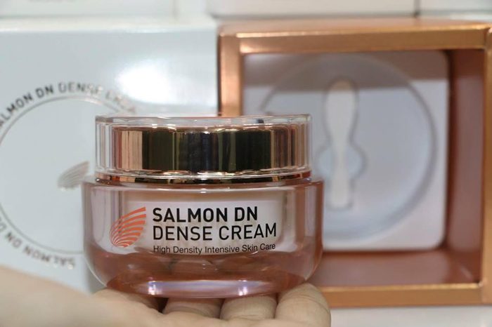 Kem cá hồi Suiskin Salmon DN Dense Cream