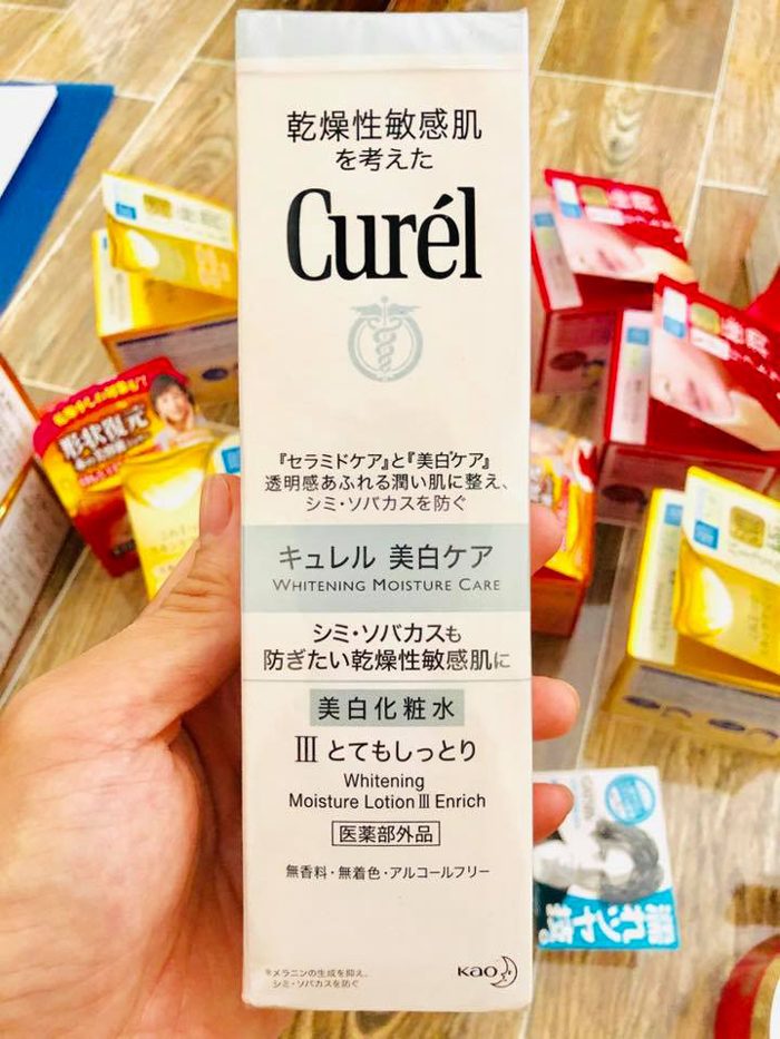 Nước hoa hồng curel whitening moisture lotion iii