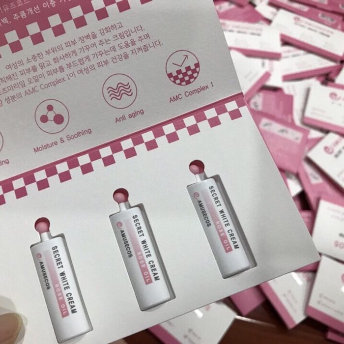 Dung dịch làm hồng se khít vùng kín Amusecos Secret White Cream Rose oil