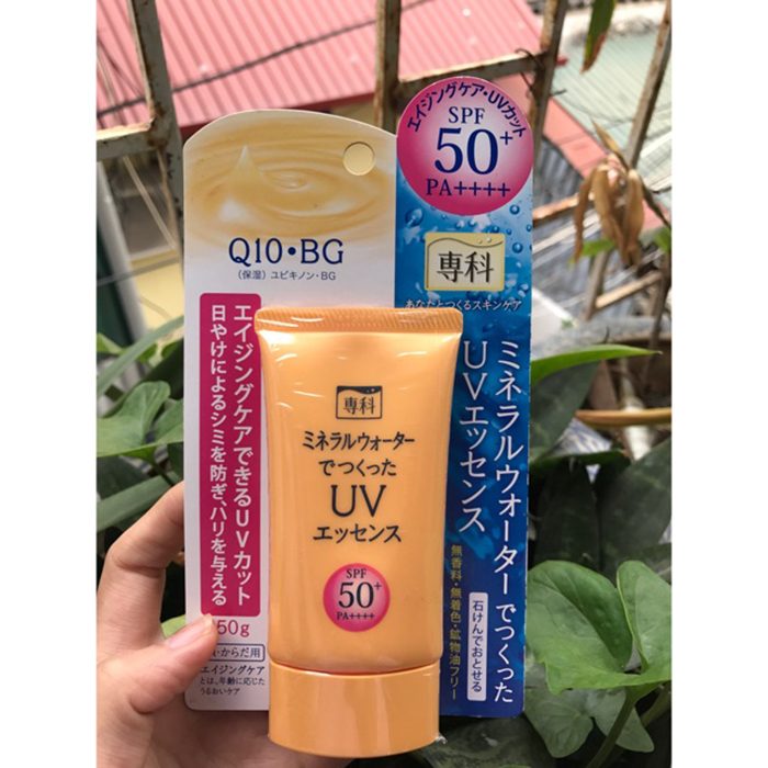 Kem Chống Nắng Shiseido Q10 Hada Senka Mineral Water UV Essence Spf 50+ PA++++