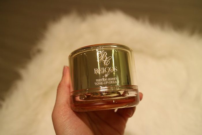 Kem dưỡng kích trắng Beicos Peptide Honey Tone Up Cream 50g