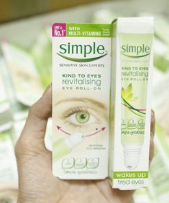 kem duong mat simple eye roll on 10