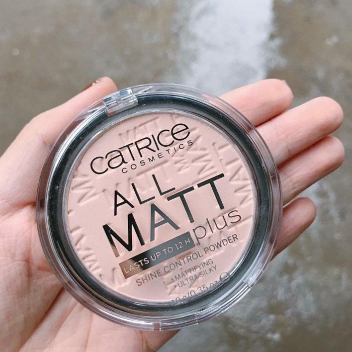 Phấn Phủ Catrice Prime And Fine Wterproof Mattifying Powder