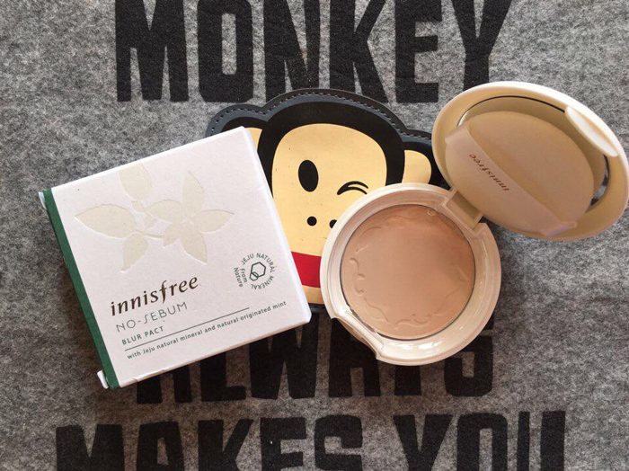 Phấn phủ Innisfree No Sebum Blur Pact