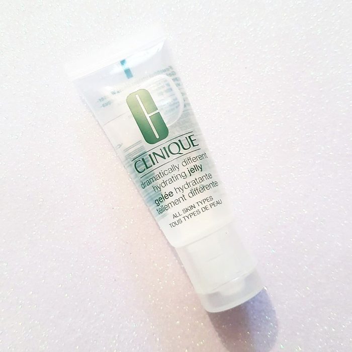 gel duong am clinique dramatically different hydrating jelly 5