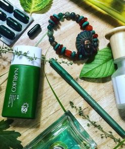 kem chong nang naruko tea tree anti 10