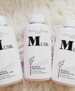 sua tam nuoc hoa bettina barty musk 4