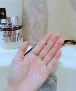 sữa tắm dưỡng trắng da chok chok cherry blossom honey 4