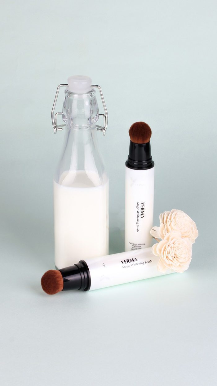 kem duong da yerma magic whitening brush 6