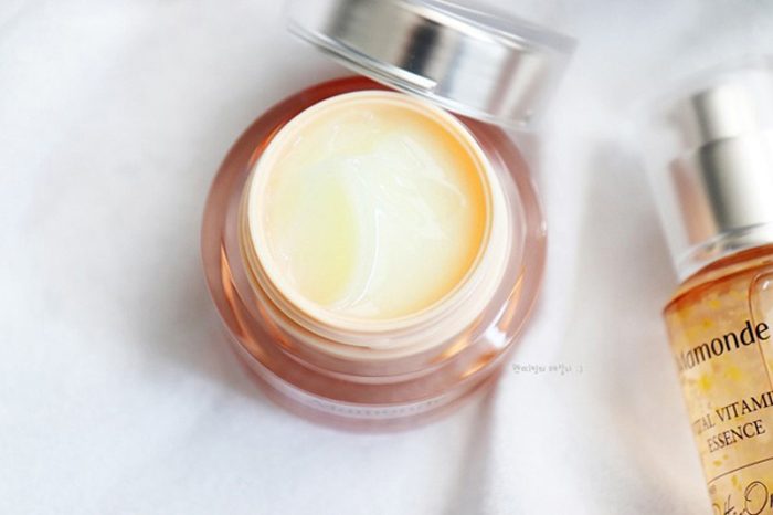 kem duong trang mamonde vital vitamin cream 50ml 7