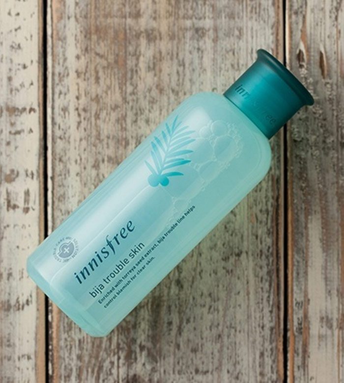 nuoc hoa hong Innisfree Jeju Bija Trouble Skin 4