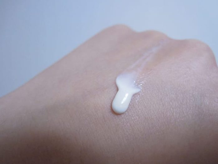 kem chong nang hera sun mate leports spf50 pa 8