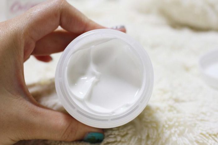Kem dưỡng trắng da Onsaemeein Whitening Milky Soft Cream
