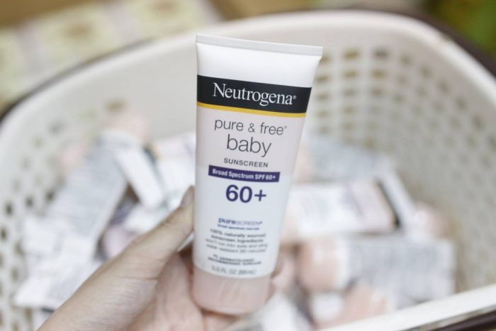 kem chong nang neutrogena baby 7