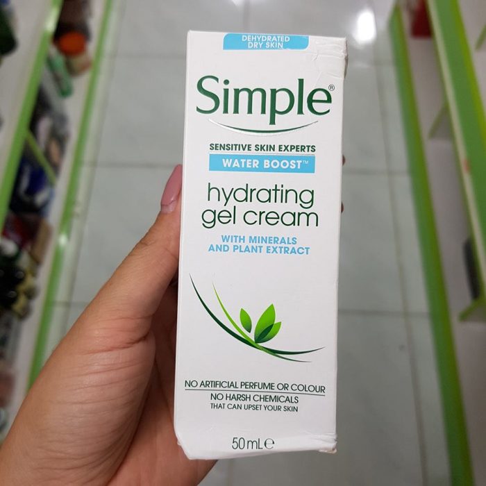 kem duong simple water boost hydrating 5