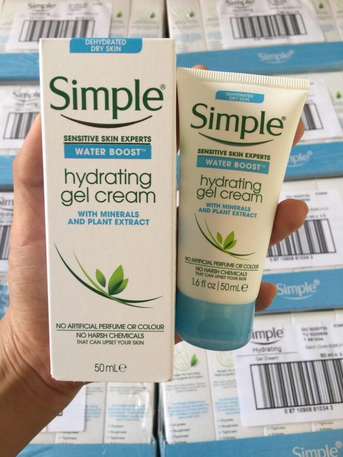 kem duong simple water boost hydrating 7