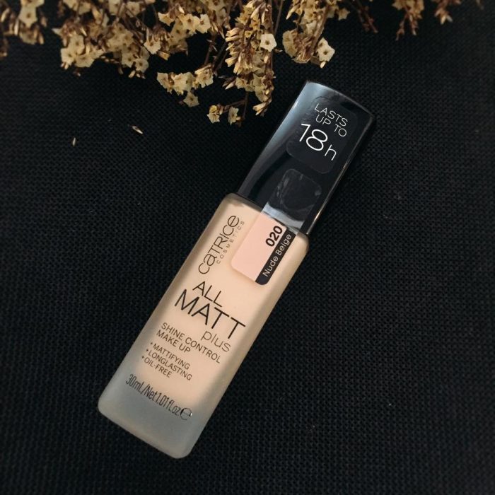 Kem nền kiềm dầu Catrice all matt plus shine control make up 18h 5