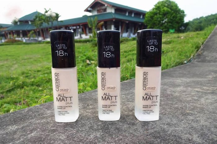 Kem nền kiềm dầu Catrice all matt plus shine control make up 18h 8