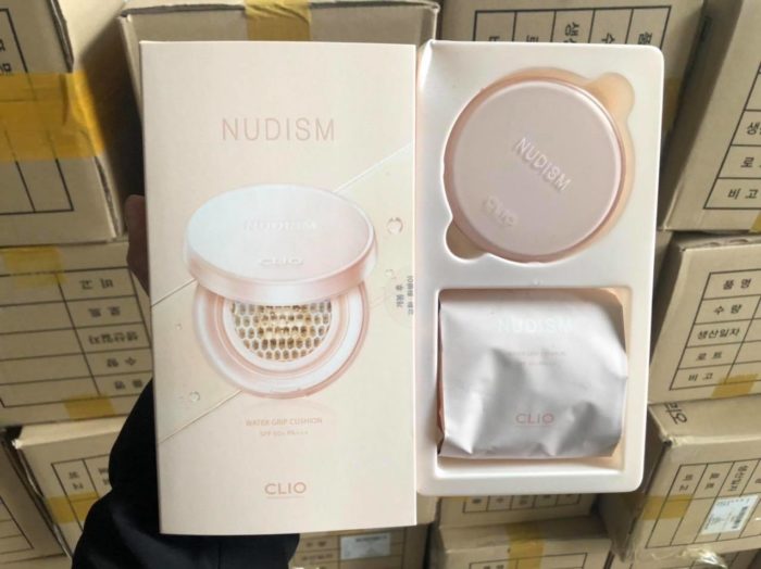 phan nuoc CLIO Nudism Velvetwear Cushion SPF50 PA 1