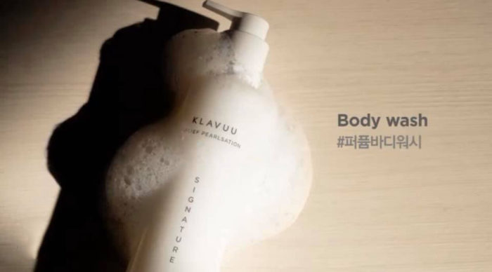 sua tam trang da Relief Pearlsation Signature Body Wash 6