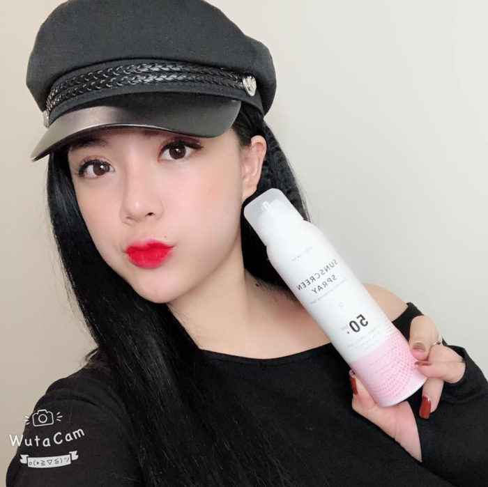 Xit Chong Nang Trang Da 20DaySkin SunScreen Spray 12